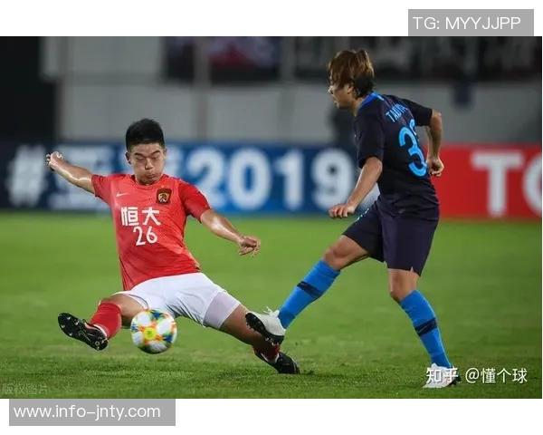 文班谈球队进步与球迷支持期待未来一切逐步走向正轨